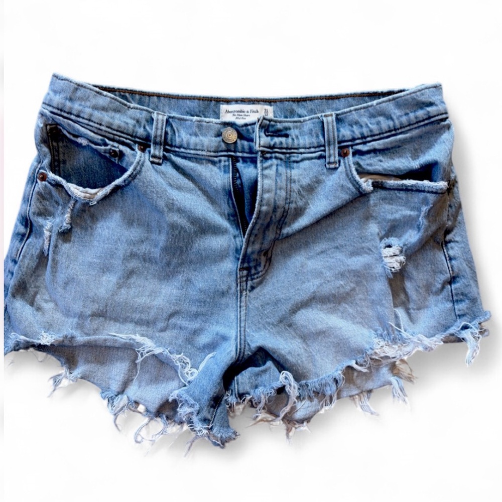 Abercrombie & Fitch Mom Shorts Mid Rise‎ Distressed Denim Shorts Size 31 / 12